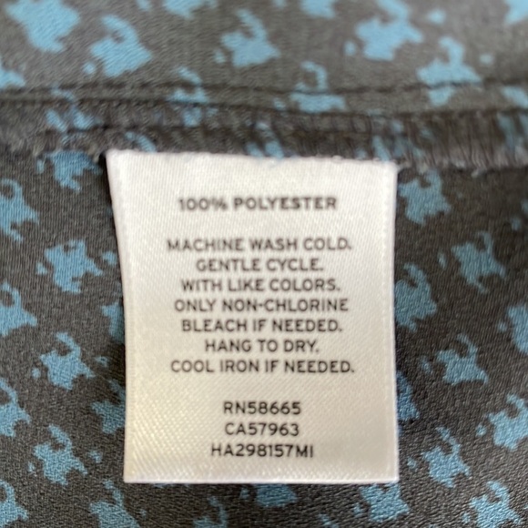 Halogen Grey with Blue Print Blouse - Picture 6 of 6